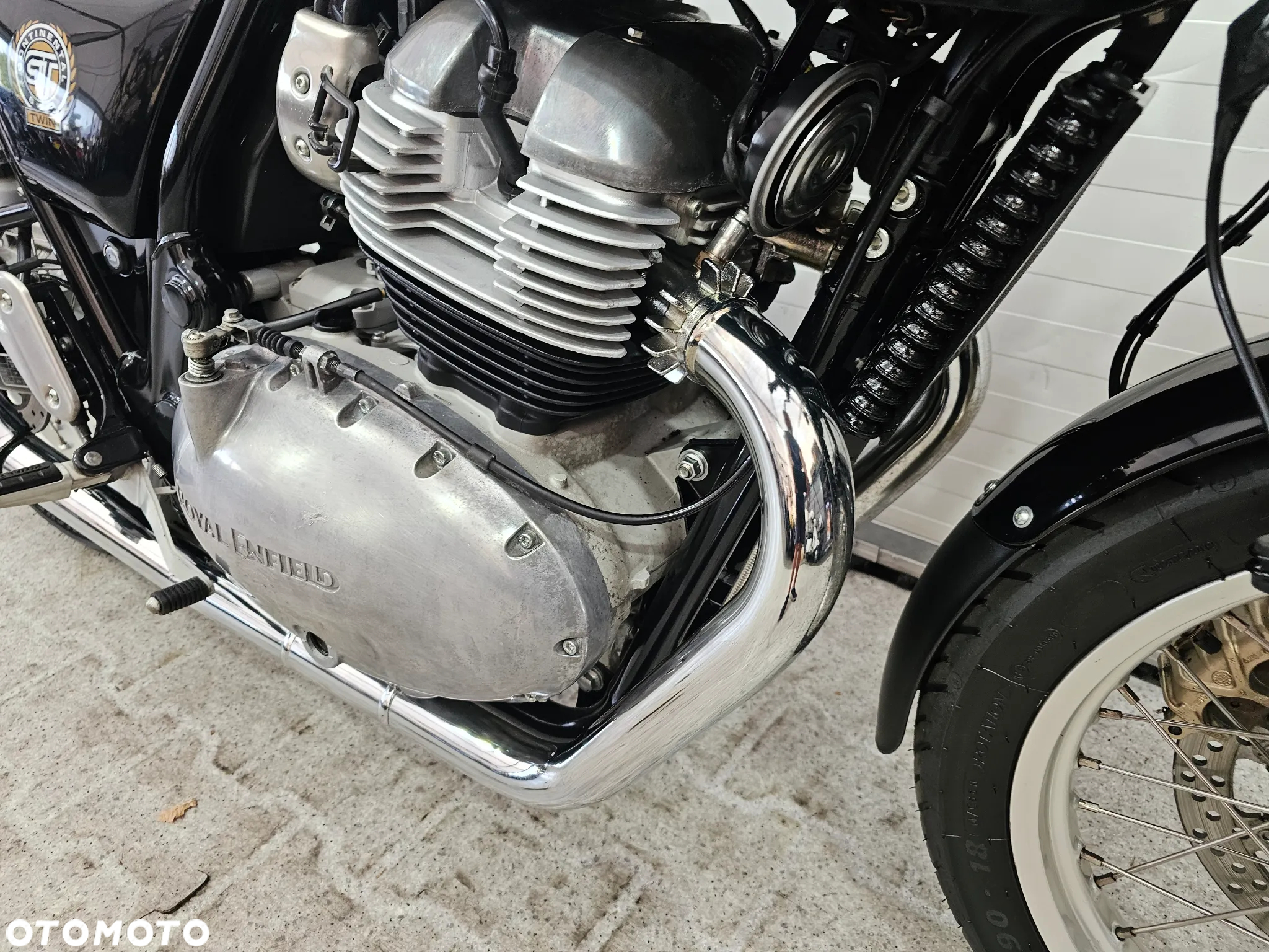 Royal Enfield Continental - 23