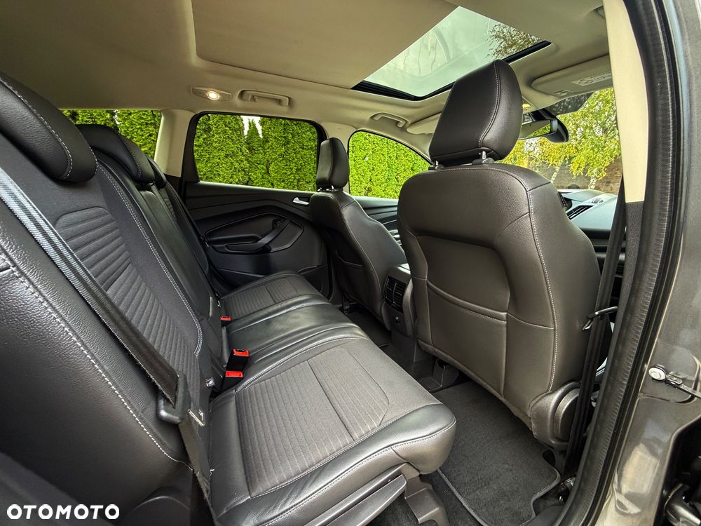 Ford Kuga 2.0 TDCi 4x4 Titanium - 31