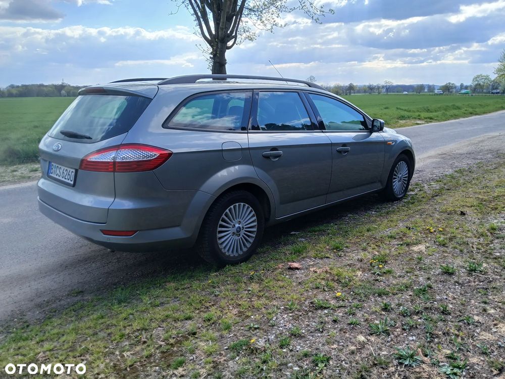 Ford Mondeo 2.5 Titanium - 10