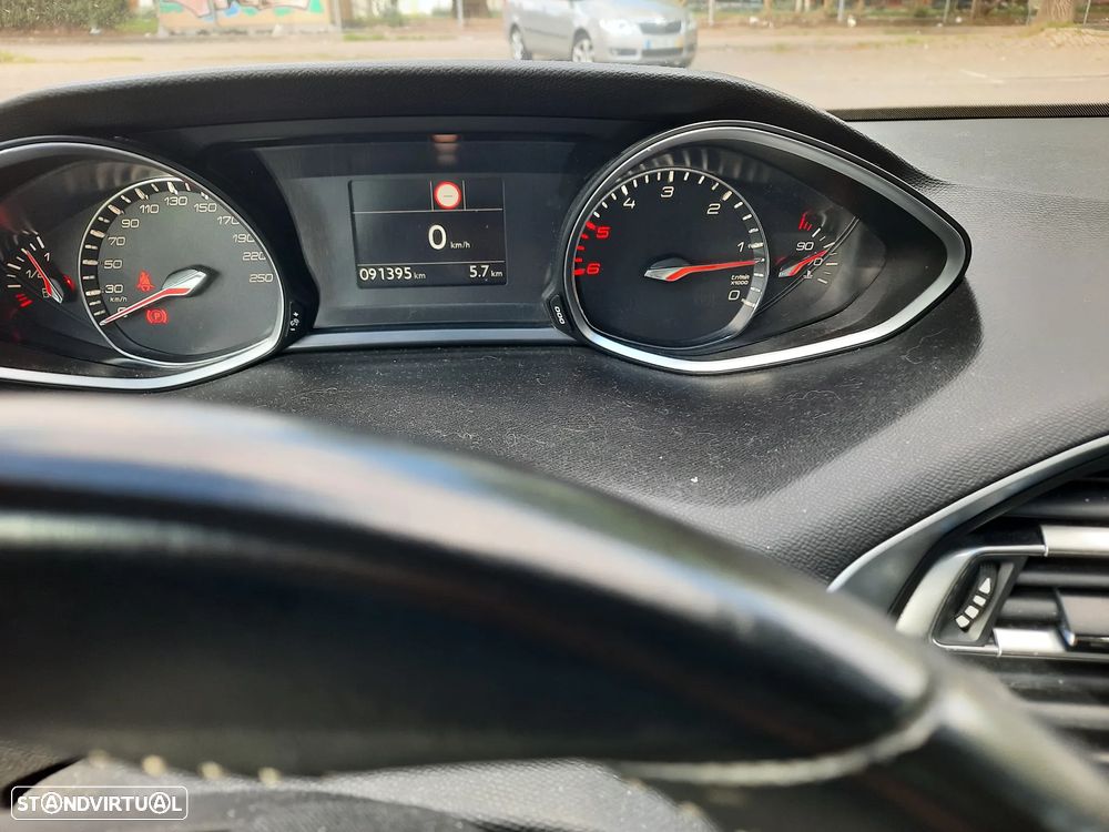Peugeot 308 SW - 10