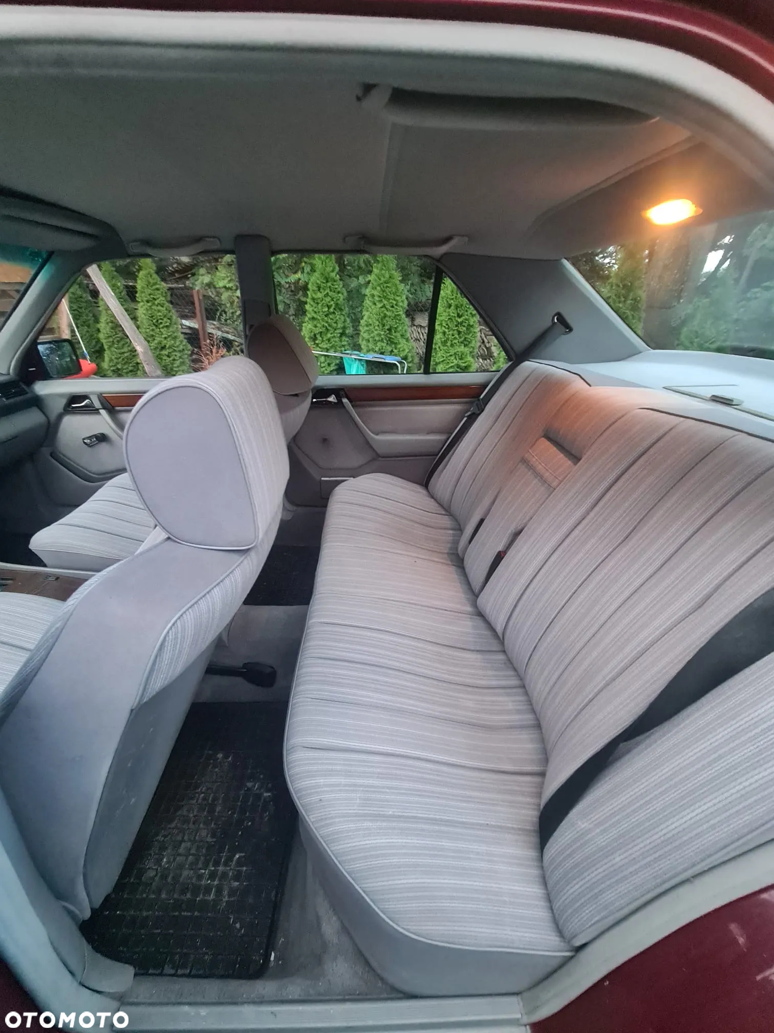 Mercedes-Benz W124 (1984-1993) - 17