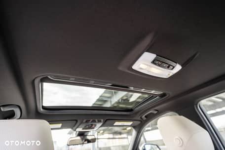 BMW Seria 3 ver-330i-edition-luxury-line-purity - 16