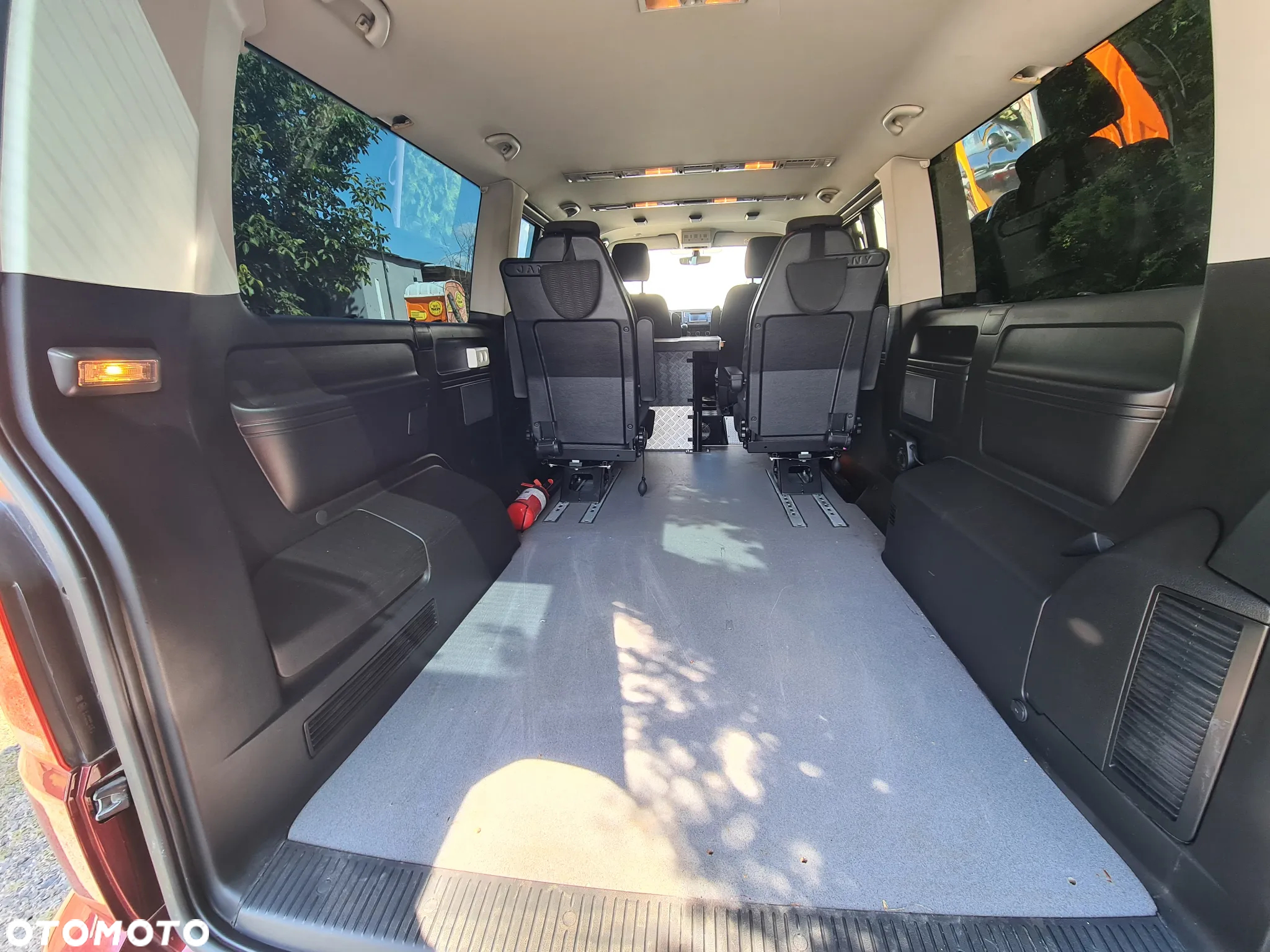 Volkswagen Caravelle 2.0 BiTDI L2 Highline 4Motion DSG - 10
