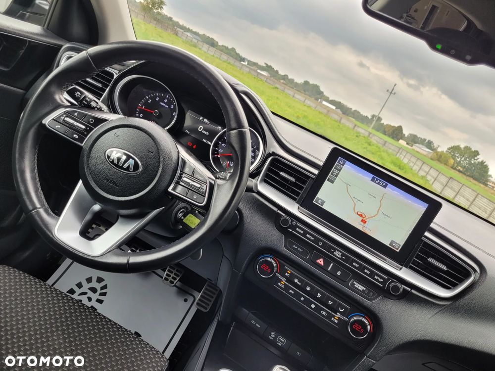 Kia Ceed 1.4 L Business Line - 24