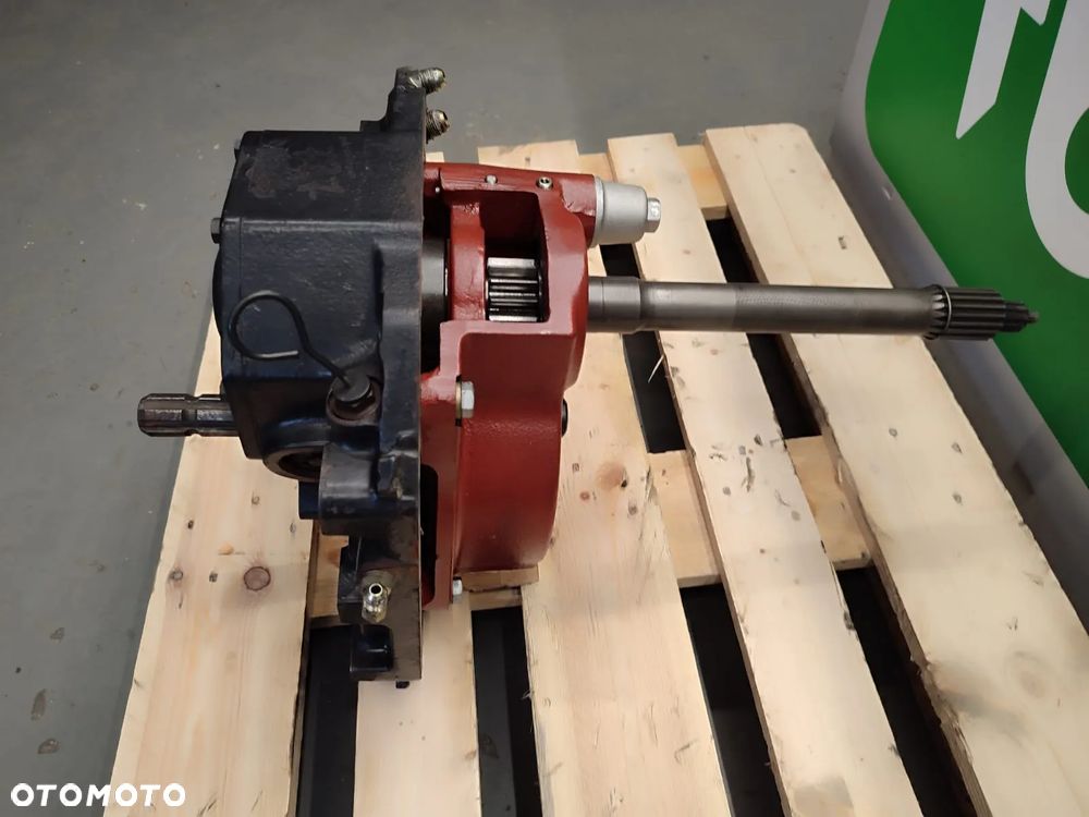 PTO tył 5165972 NEW HOLLAND TL90 - 5