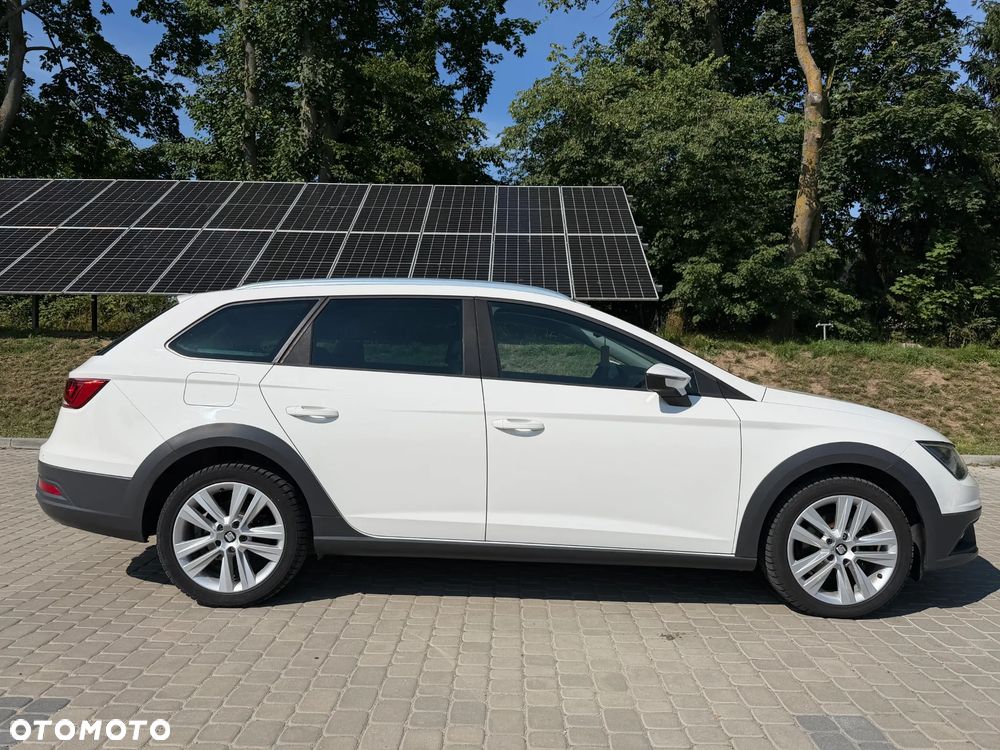 Seat Leon Sportstourer 1.6 TDI Start&Stop 4Drive X-Perience - 3