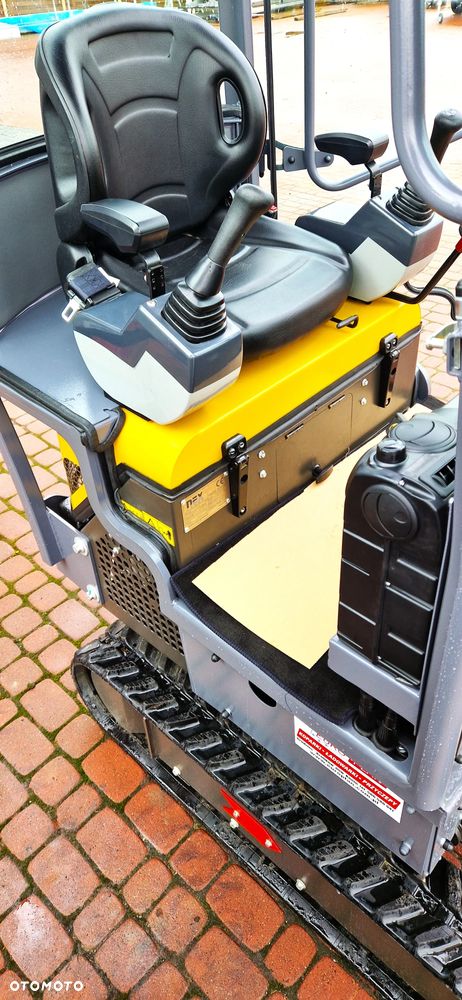NEX Minikoparka z kabiną ogrzewaną N12 Yanmar Power - 5