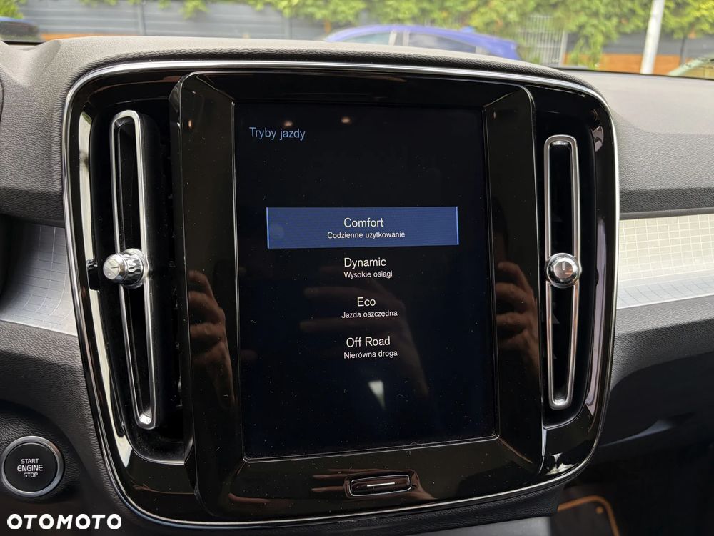 Volvo XC 40 D3 Momentum Pro - 31