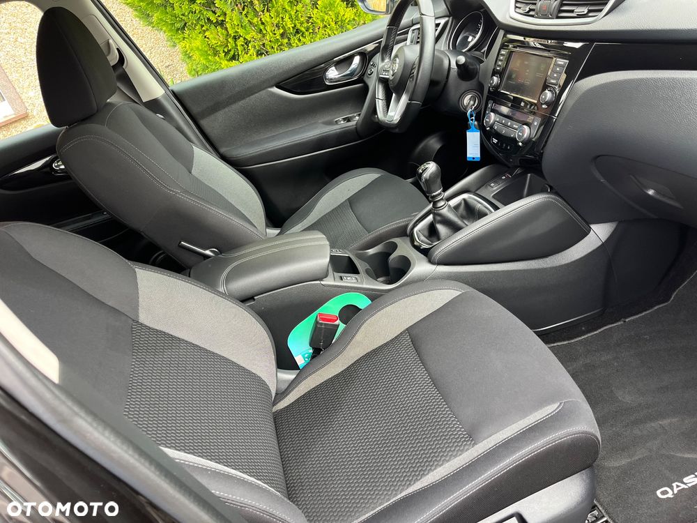 Nissan Qashqai 1.3 DIG-T MHEV Tekna - 17