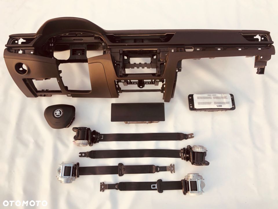 SKODA SUPERB III 3 OCTAVIA 3 III FABIA 3 III 4 IV PAS PASY BEZPIECZEŃSTWA NAPRAWA REGENERAJCA OKAZJA Raz2 KURTYNA FOTELA W FOTEL DESKA AIRBAG Raz2 !!! - 4