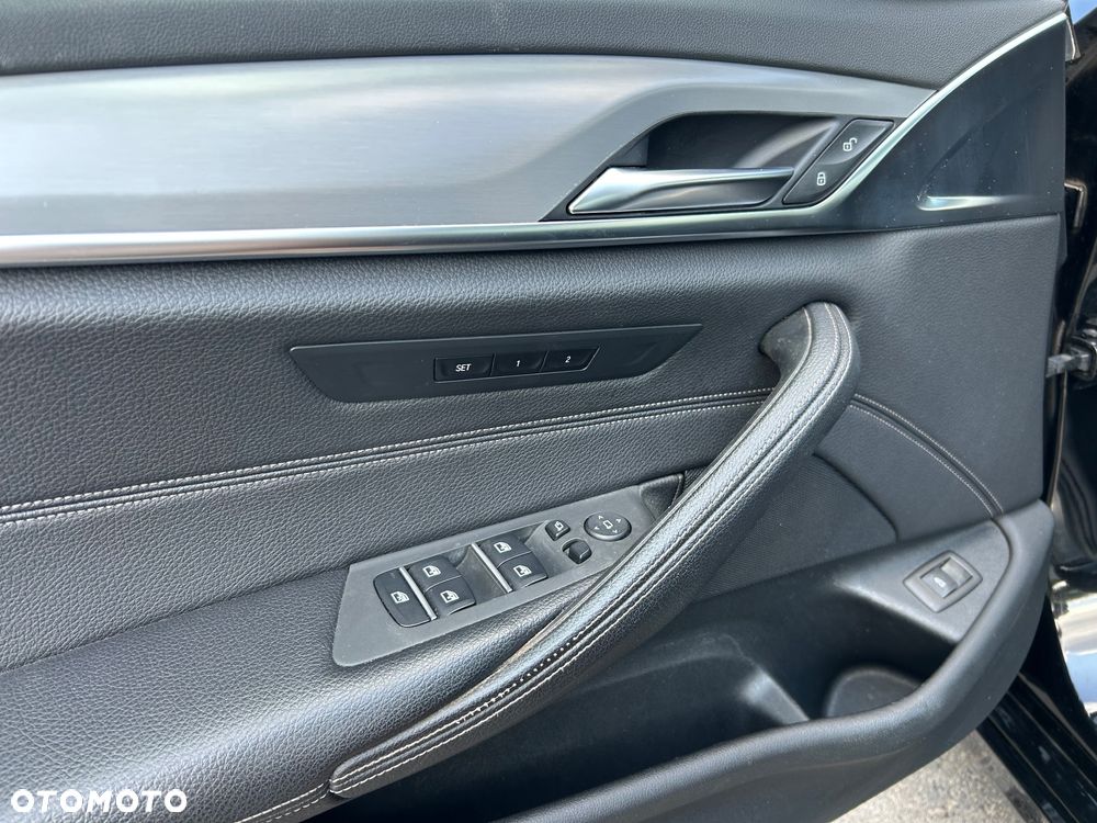 BMW Seria 5 520d Luxury Line - 18