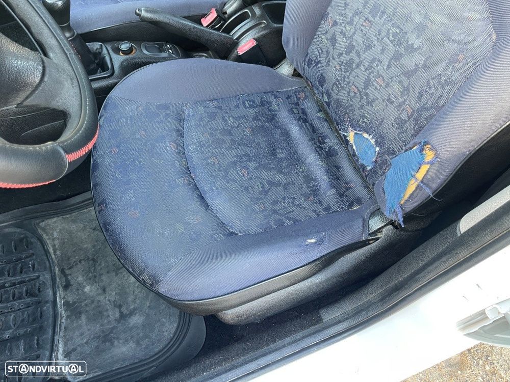 Peugeot 206 1.1 Color Line - 19