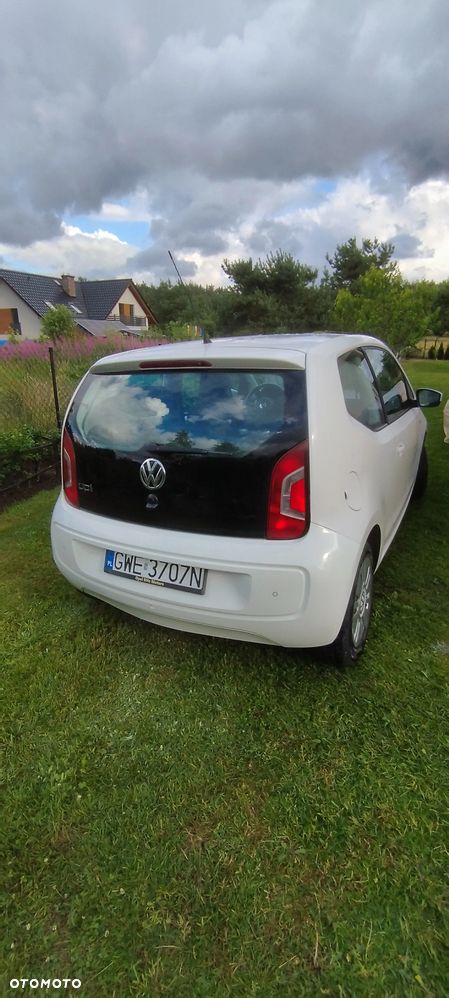 Volkswagen up! - 3