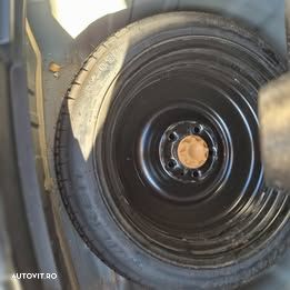 Toyota Auris 1.8 L VVT-i Luna - 13