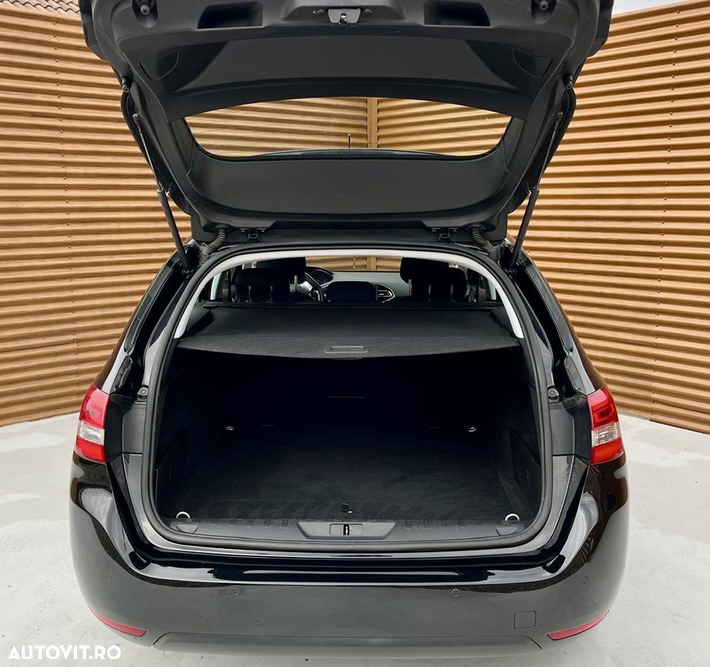 Peugeot 308 SW PureTech 130 GPF EAT8 Stop & Start Active Business-Paket - 9