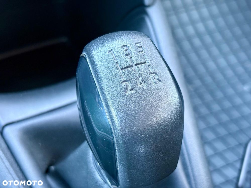 Peugeot 208 PureTech 82 Start & Stop Tech Edition - 6