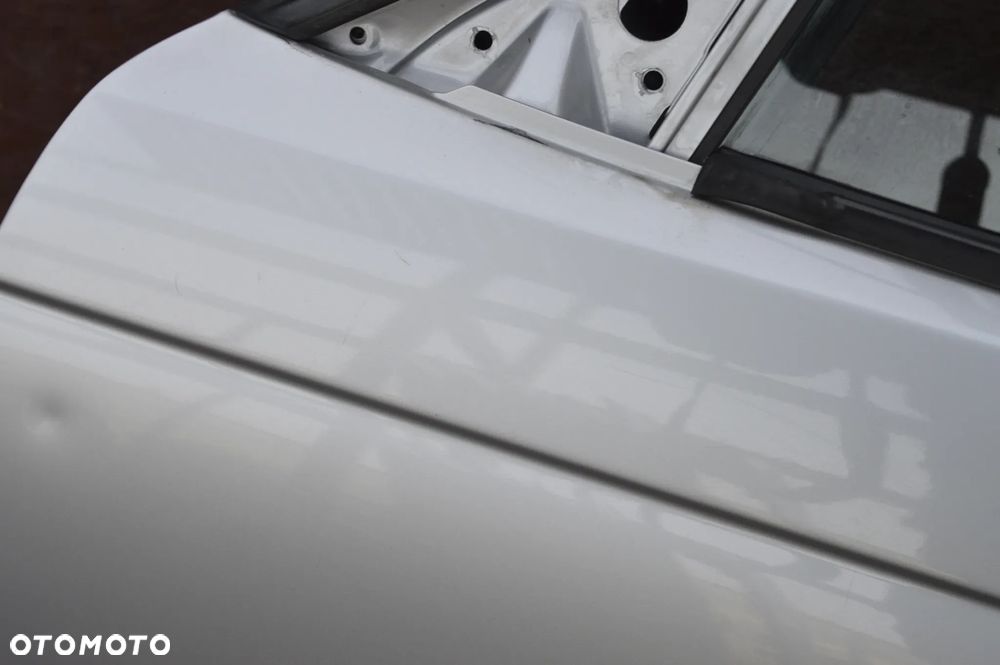 BMW E46 SEDAN / TOURING / KOMBI ORYGINALNE KOMPLETNE DRZWI PRZEDNIE LEWE / PRAWE EUROPA W KOLORZE TITANSILBER 354/7 O NR. 41 51 7 034 151 / 41 51 7 034 152 OEM W DOBRYM STANIE - 15