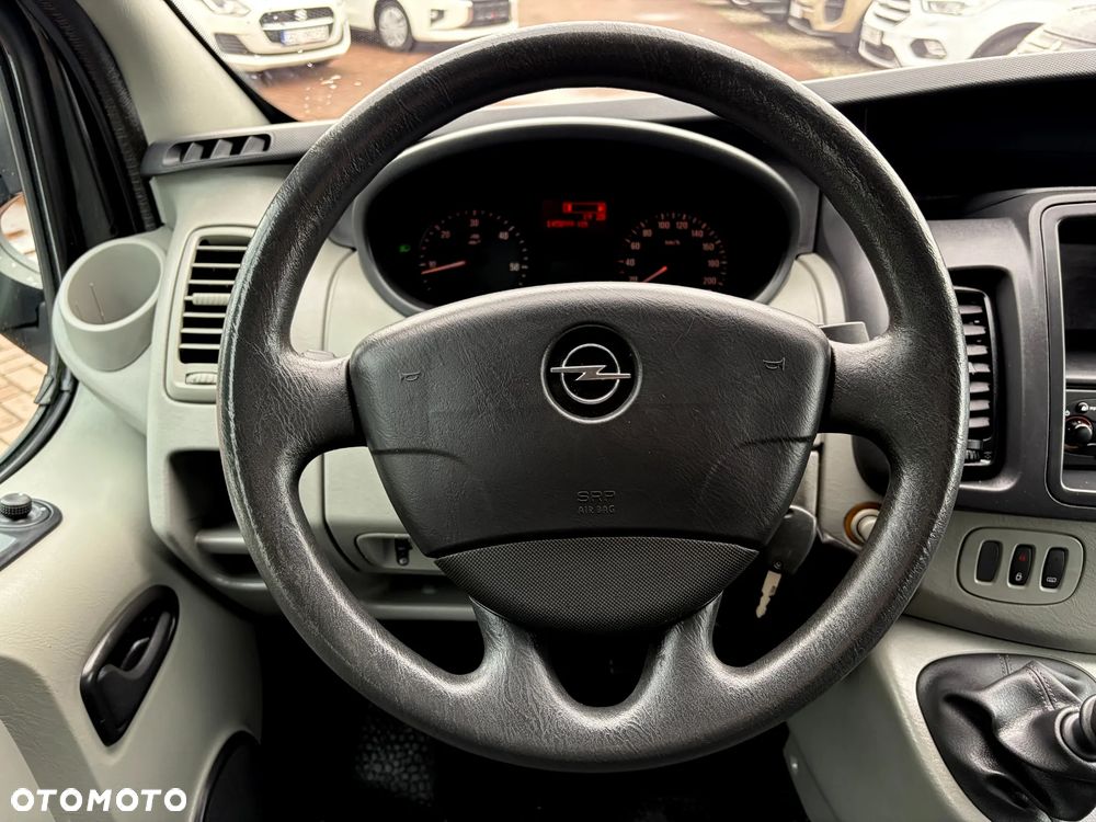 Opel Vivaro - 19