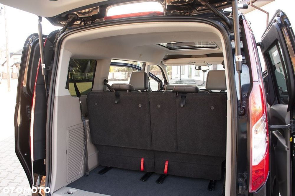 Ford Transit Connect - 23