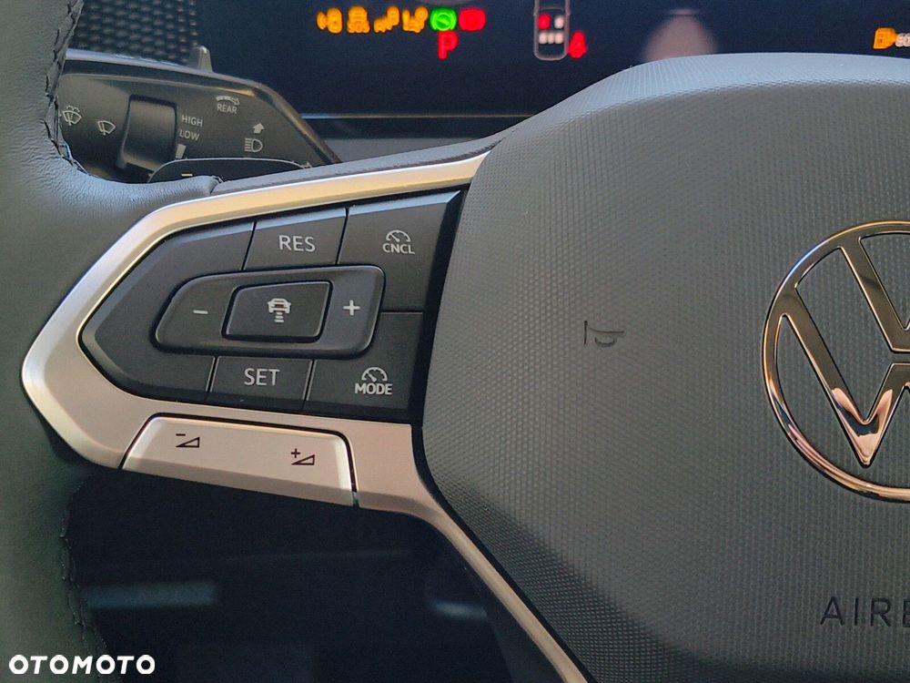 Volkswagen Tiguan - 26