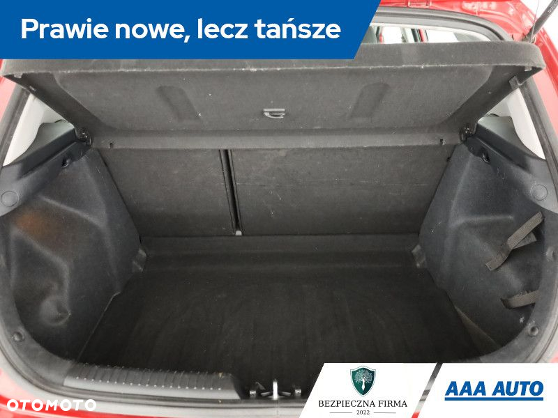 Kia Ceed - 12