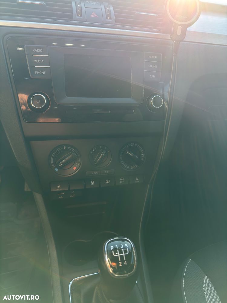 Skoda RAPID 1.2 TSI Style - 11