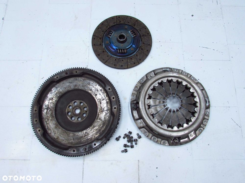 ISUZU NPR NQR NKR N75 5.2 D 4HK1 07- SPRZEGLO TARCZA DOCISK EXEDY ISD092 ISC592 KPL - 1