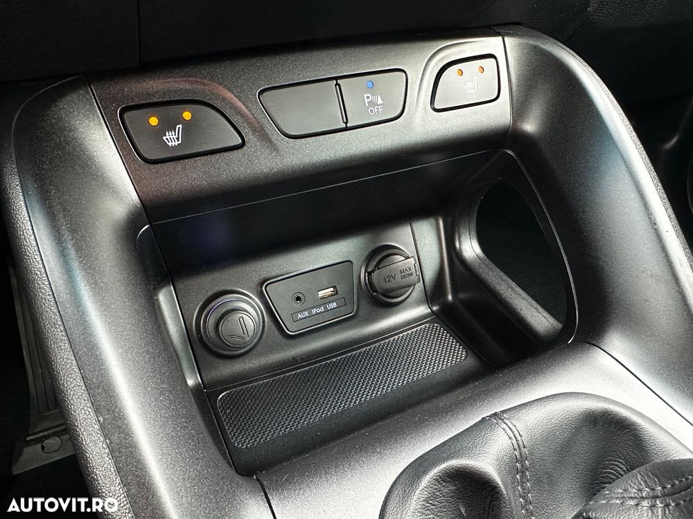 Hyundai ix35 2.0 CRDI 4WD Fifa World Cup Gold Edition - 21