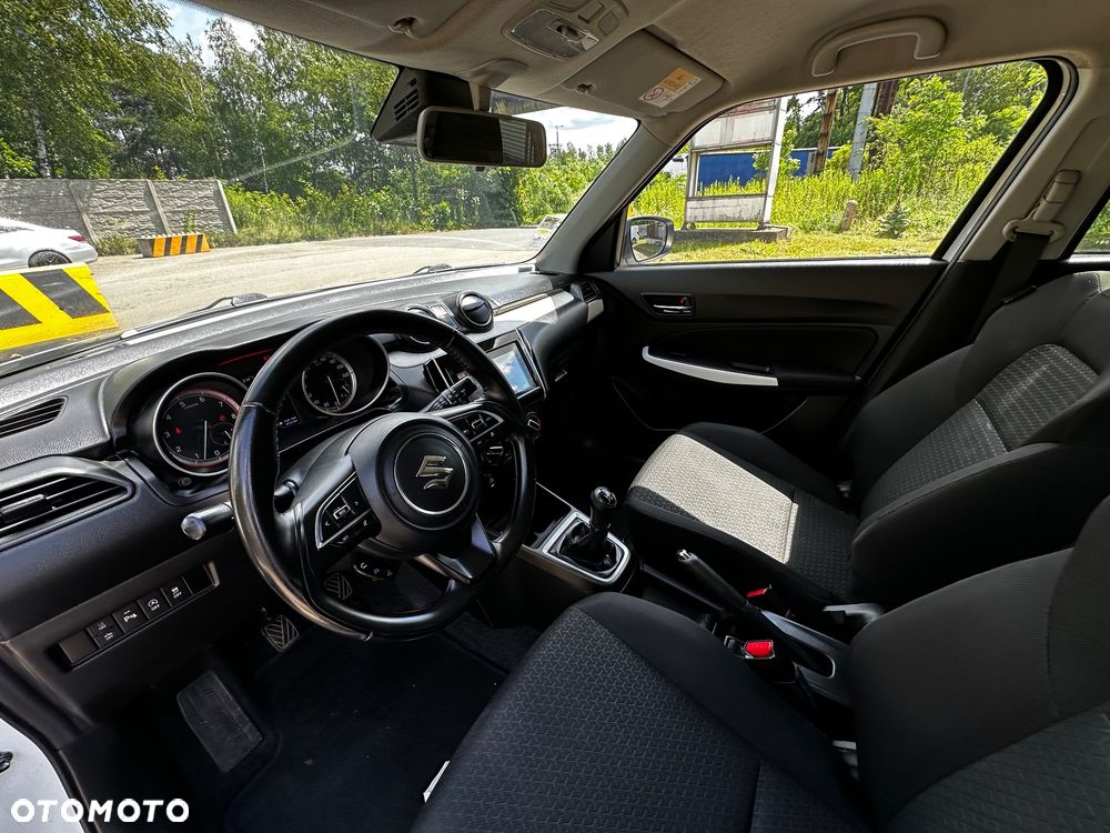Suzuki Swift 1.2 Dualjet Hybrid Comfort+ - 9