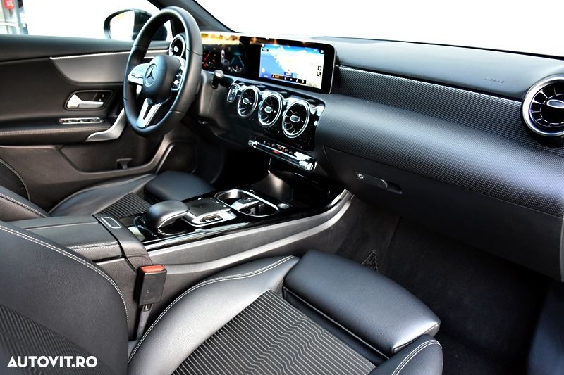 Mercedes-Benz A 180 d 7G-DCT AMG Line - 22