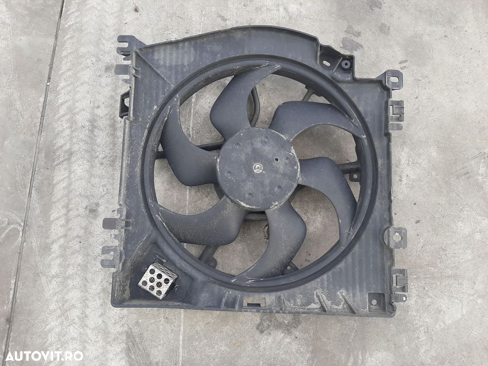 electroventilator 1.2 b renault clio 3  8200748439 - 2