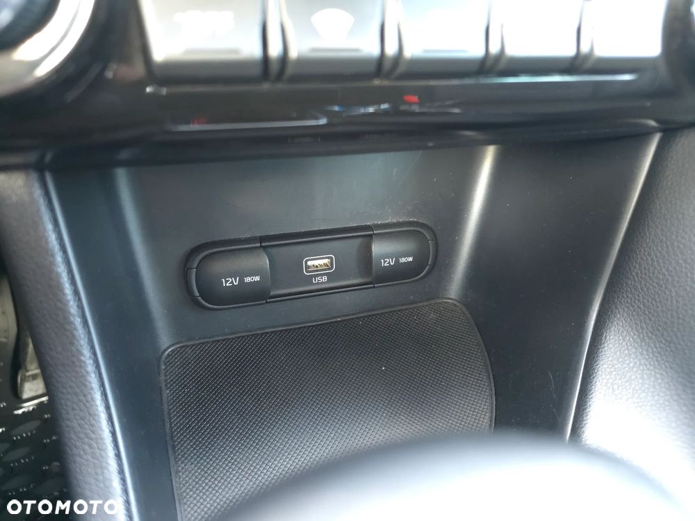 Kia Sportage 1.6 T-GDI Black Edition 2WD DCT - 30