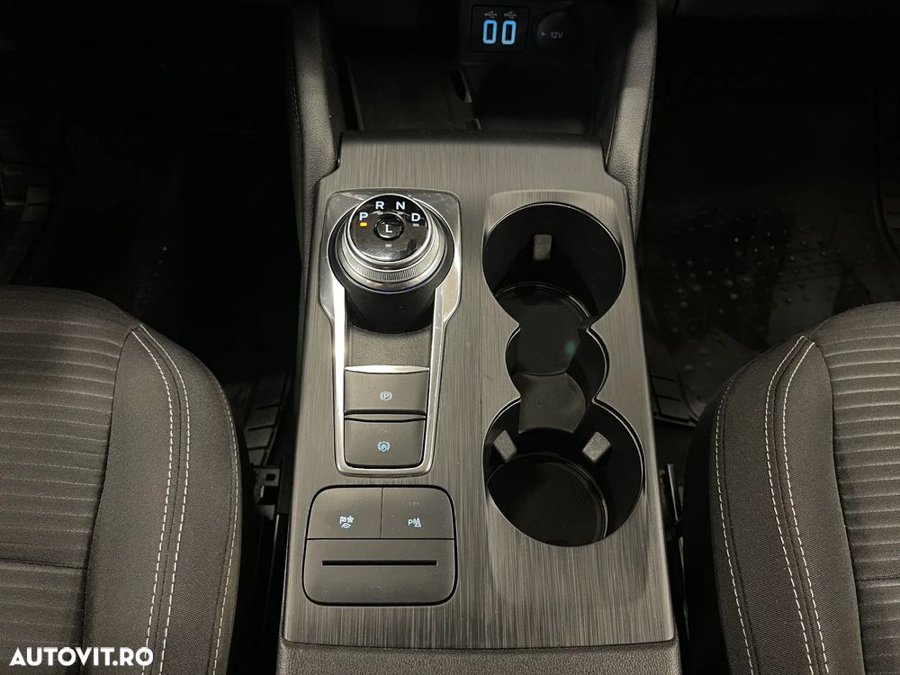 Ford Kuga 2.5 Duratec FHEV TITANIUM - 21