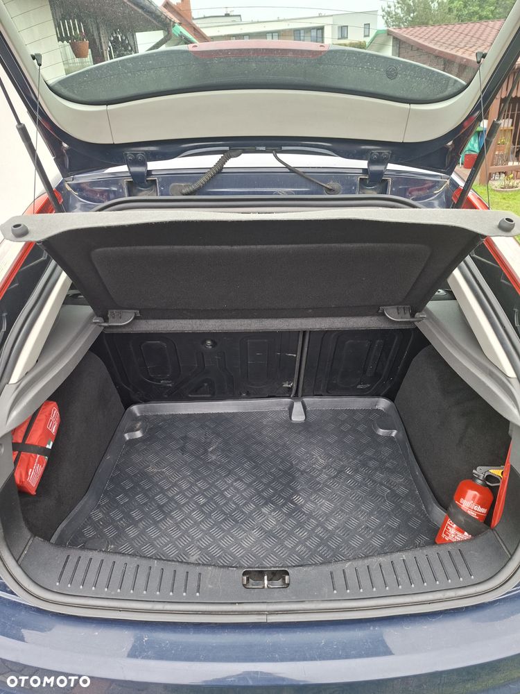 Ford Focus 1.6 Amber X - 25