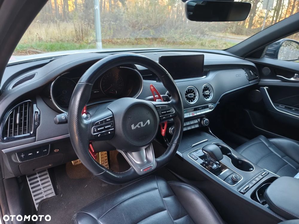 Kia Stinger 3.3 T-GDI V6 GT Prestige Line AWD - 17