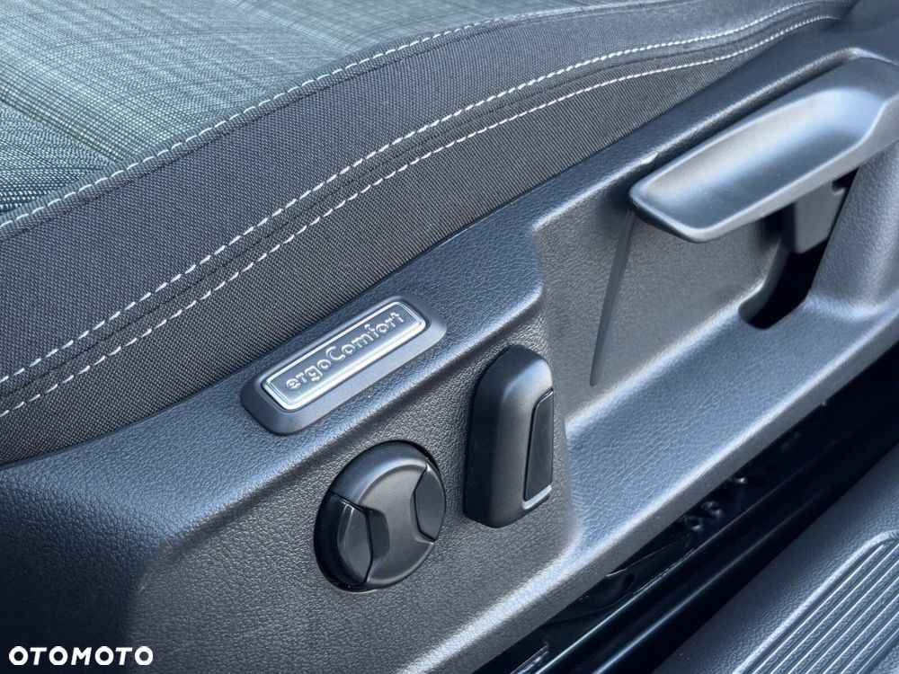 Volkswagen Passat Variant - 13