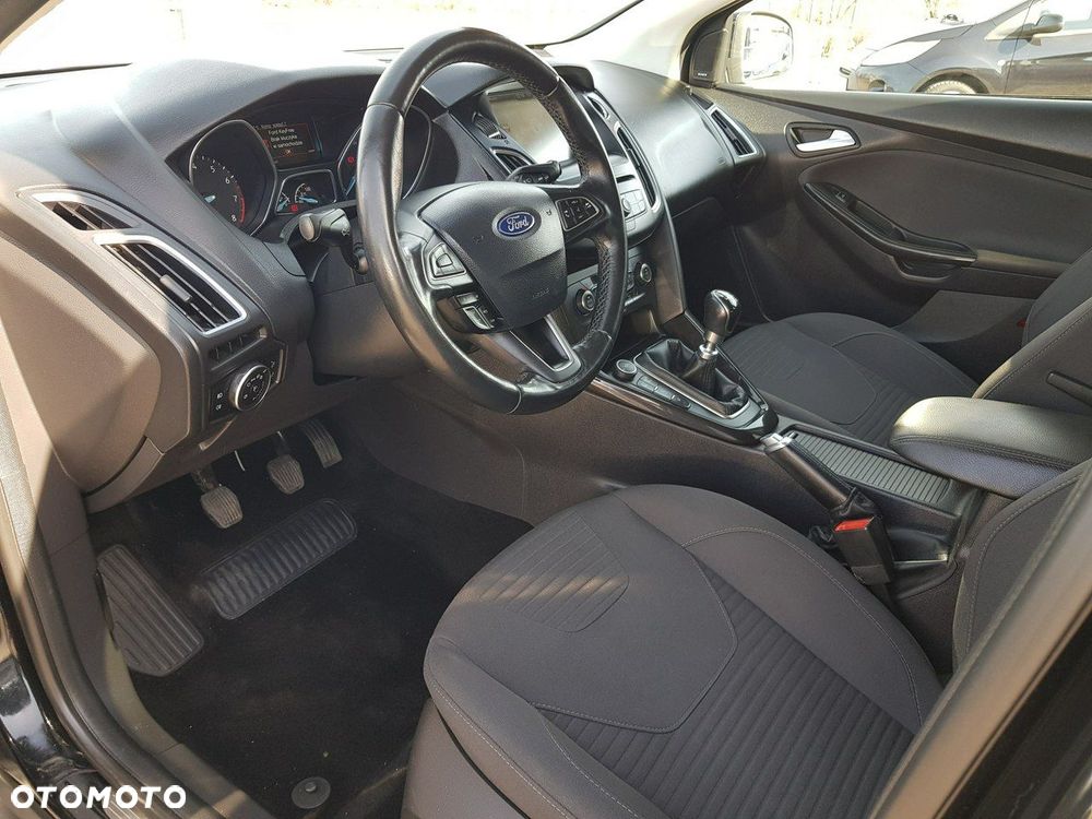 Ford Focus 1.5 EcoBoost STart-Stopp-System TITANIUM - 10