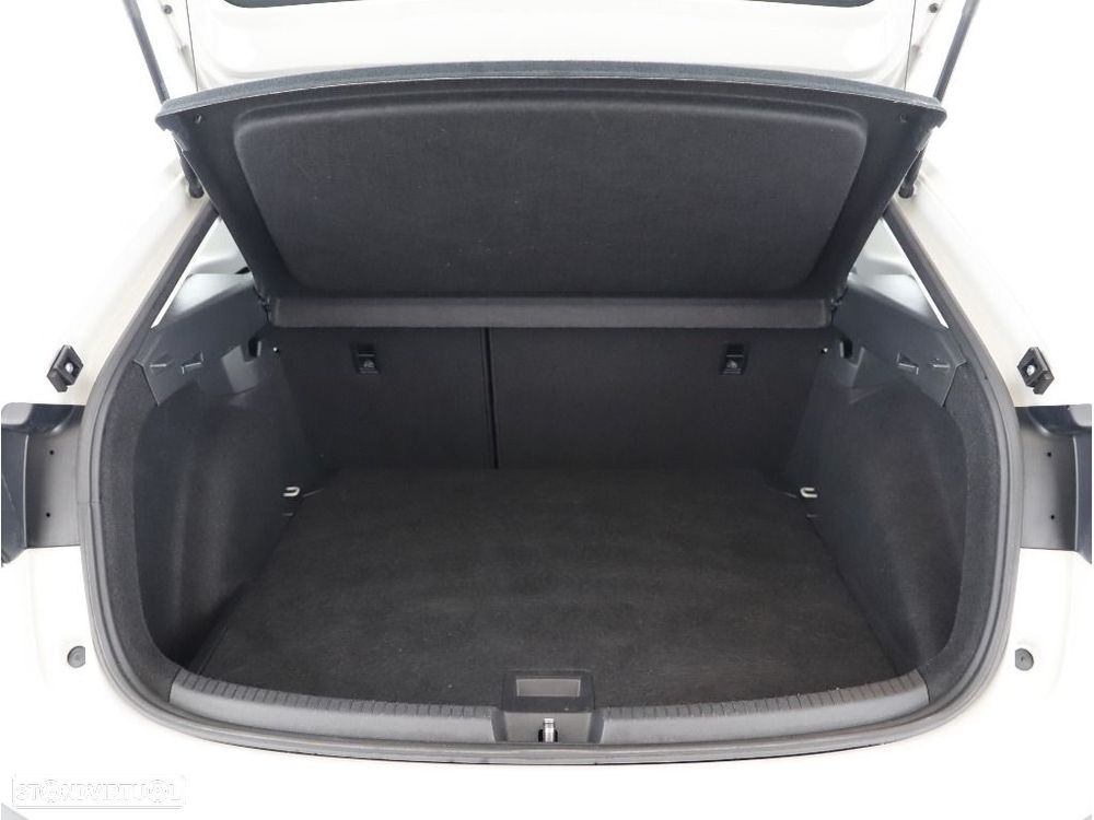 VW Taigo 1.0 TSI Life DSG - 24