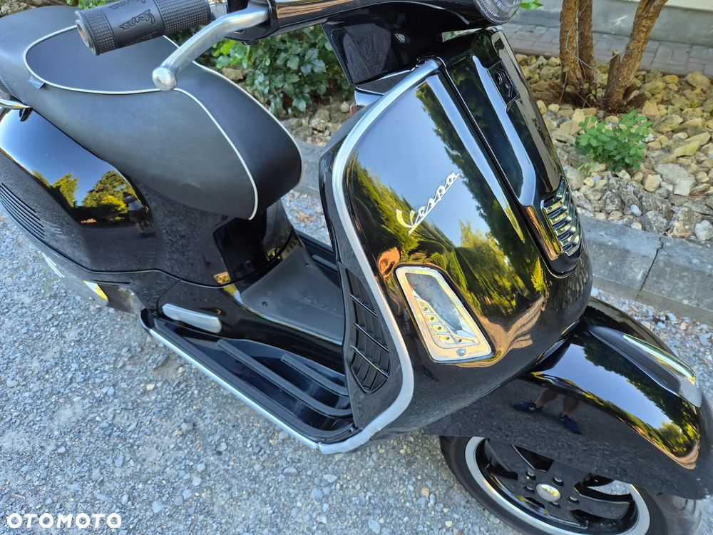 Vespa GTS - 24