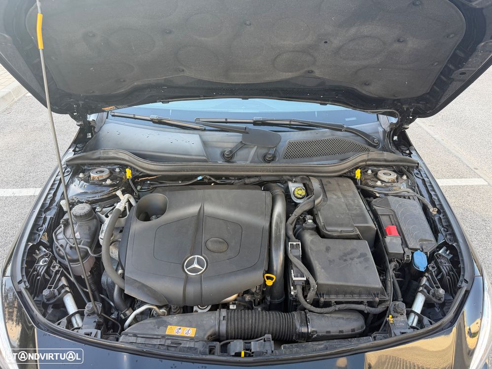 Mercedes-Benz CLA 220 d 7G-DCT AMG Line - 16