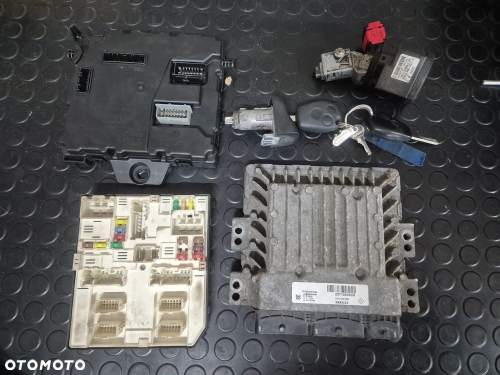 ZESTAW STARTOWY KOMPUTER USM BCM N3 MASTER III MOVANO B  NV400 2.3 BITURBO 14r. - 2