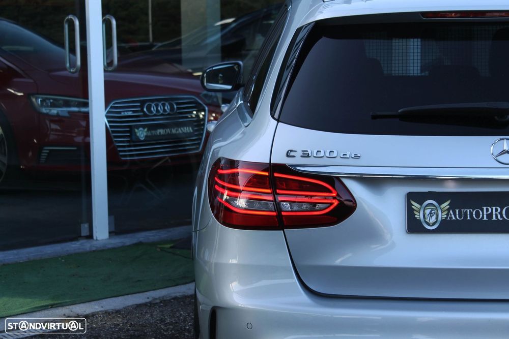 Mercedes-Benz C 300 de AMG Line - 44