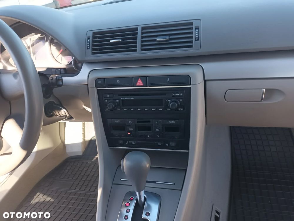 Audi A4 Limousine 2006 photo 5