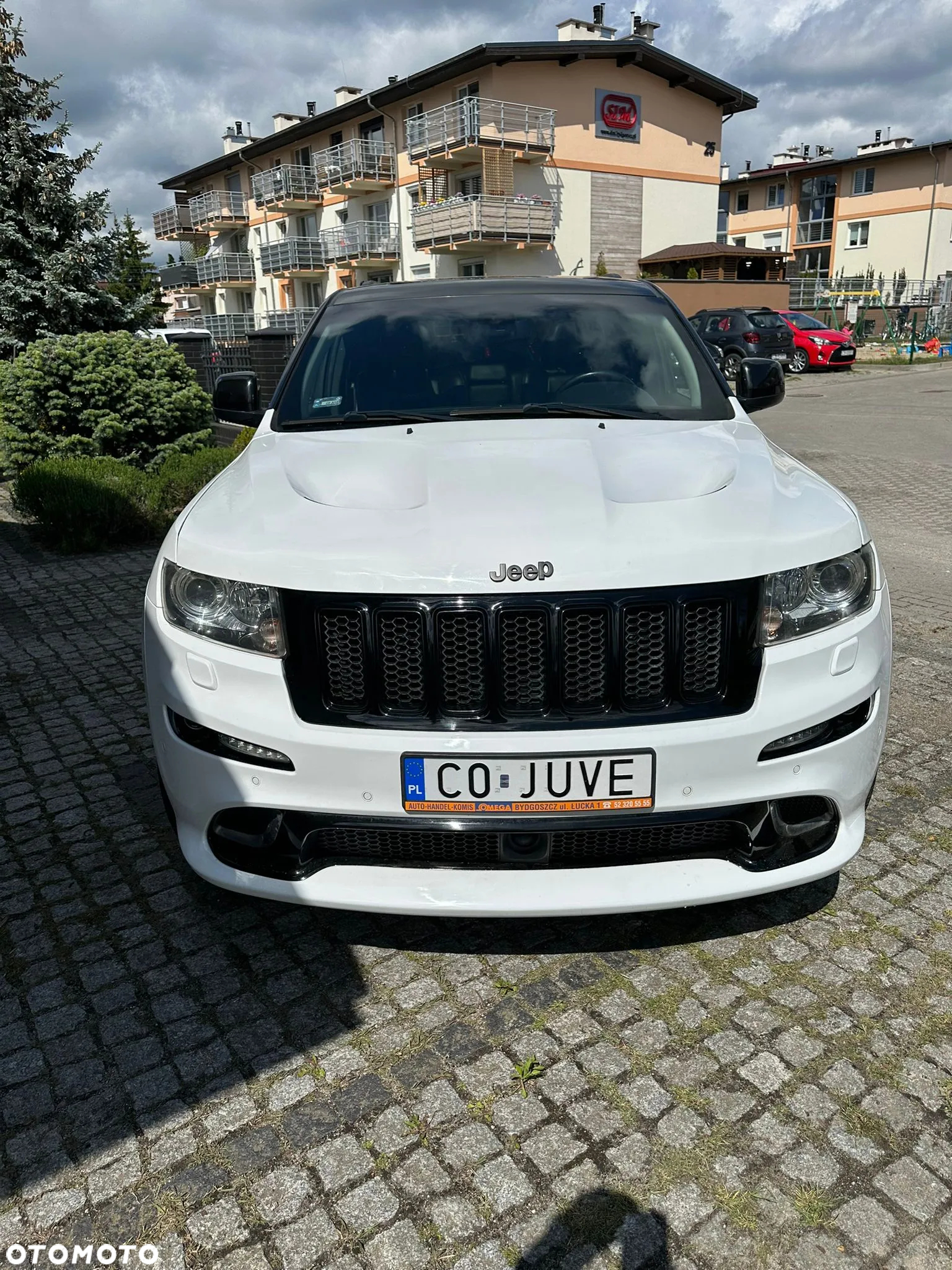 Jeep Grand Cherokee 6.4 V8 SRT8 Alpine - 3