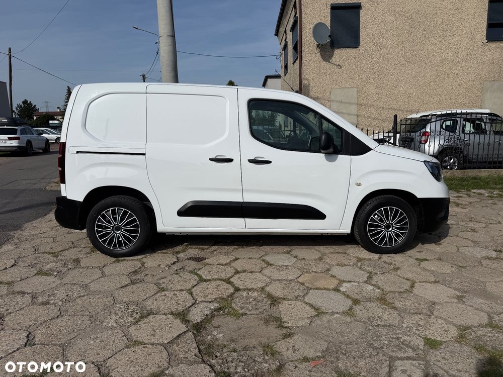 Opel COMBO - 8