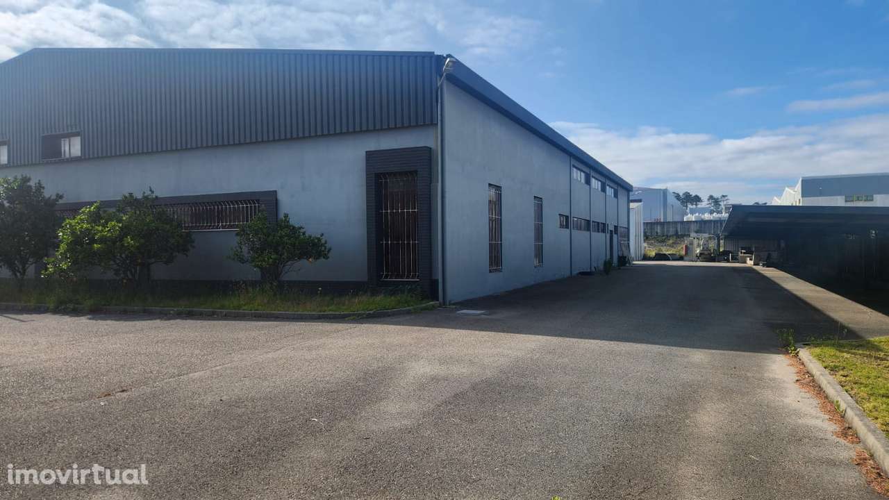 Pavilhão zona Ind., 1500m2, Casal da Lebre, M. Grande(Opção de compra) - Grande imagem: 2/26