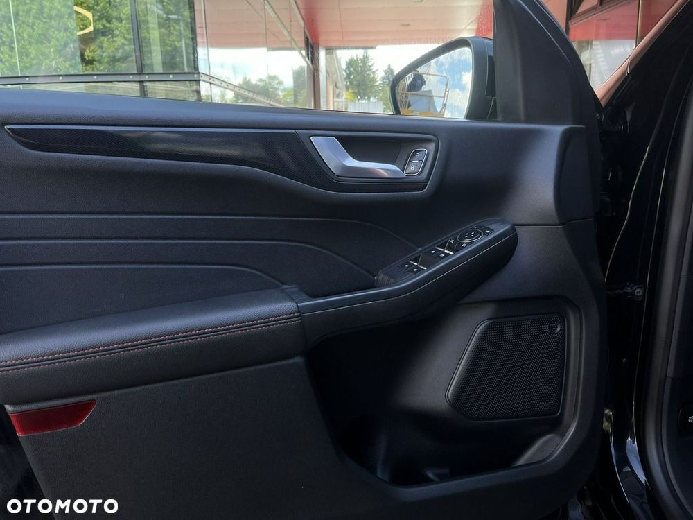 Ford Kuga 1.5 EcoBoost ST-LINE - 16