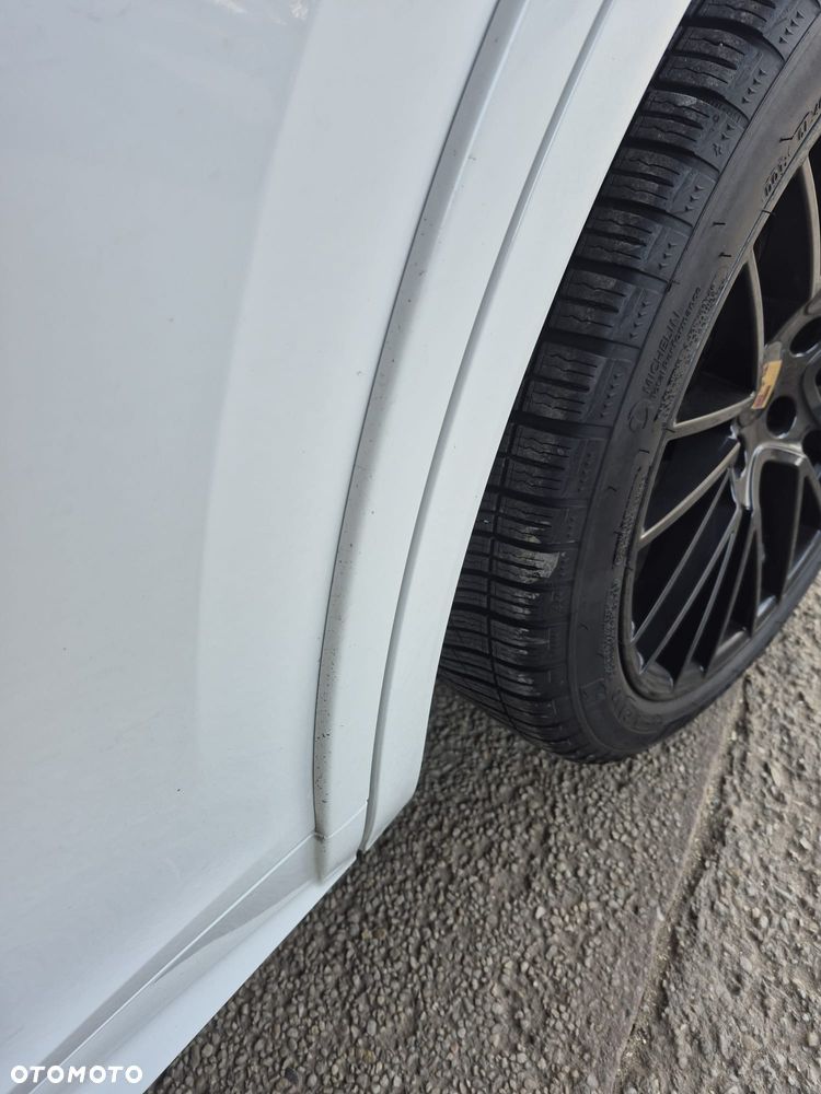 Porsche Cayenne Platinum Edition - 9