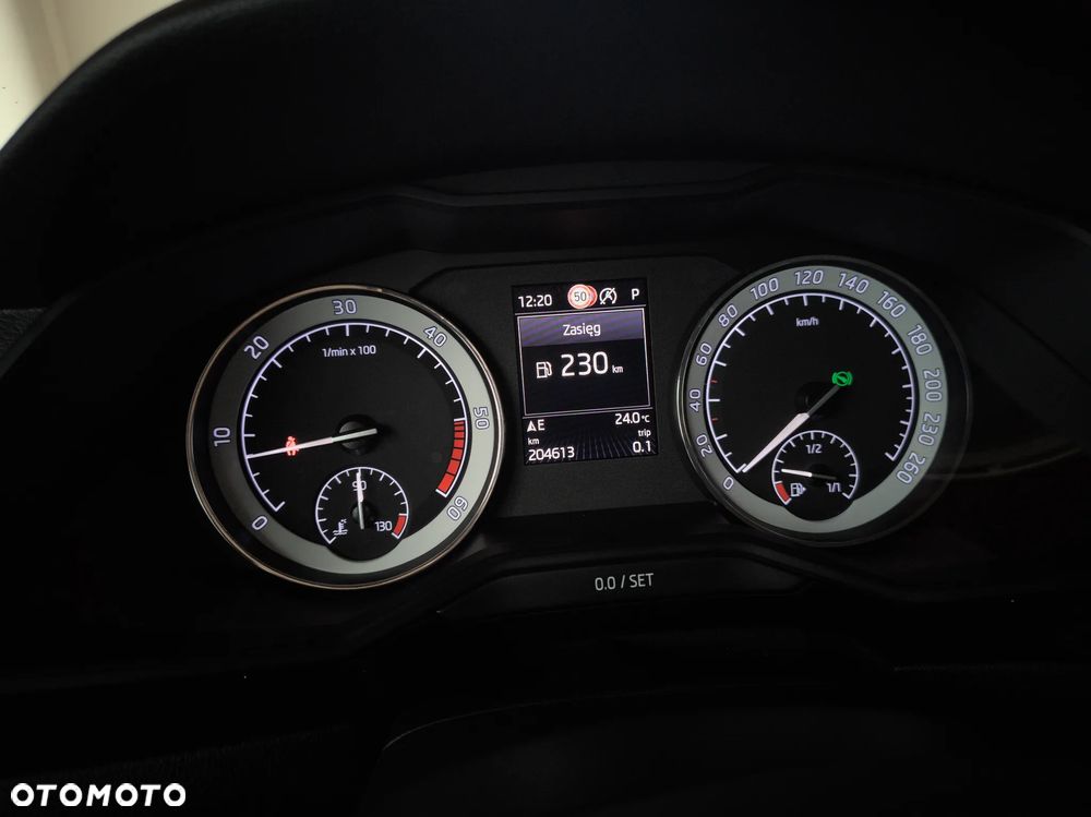 Skoda Superb 2.0 TDI DSG L&K - 19
