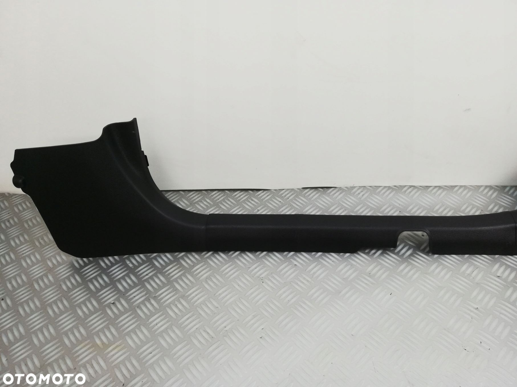 Listwa progowa wewnętrzna prawa Hyundai Sonata VII - 2